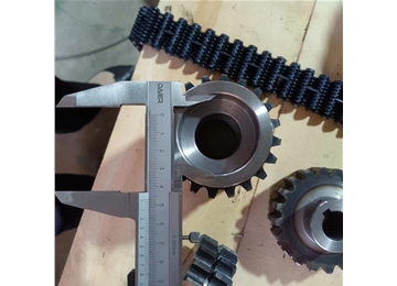 CL08節(jié)距12.7 內(nèi)導17片齒形鏈條及配套鏈輪